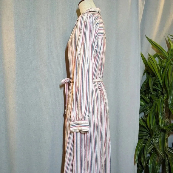 XiRENA Striped Midi Dress - Pink and Blue - Picture 3 of 8